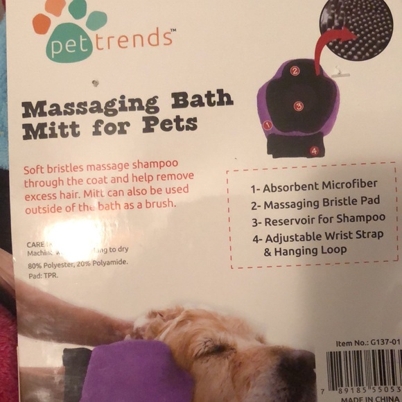 Pet placemat and massaging bath mitt for pets. - Picture 3 of 4